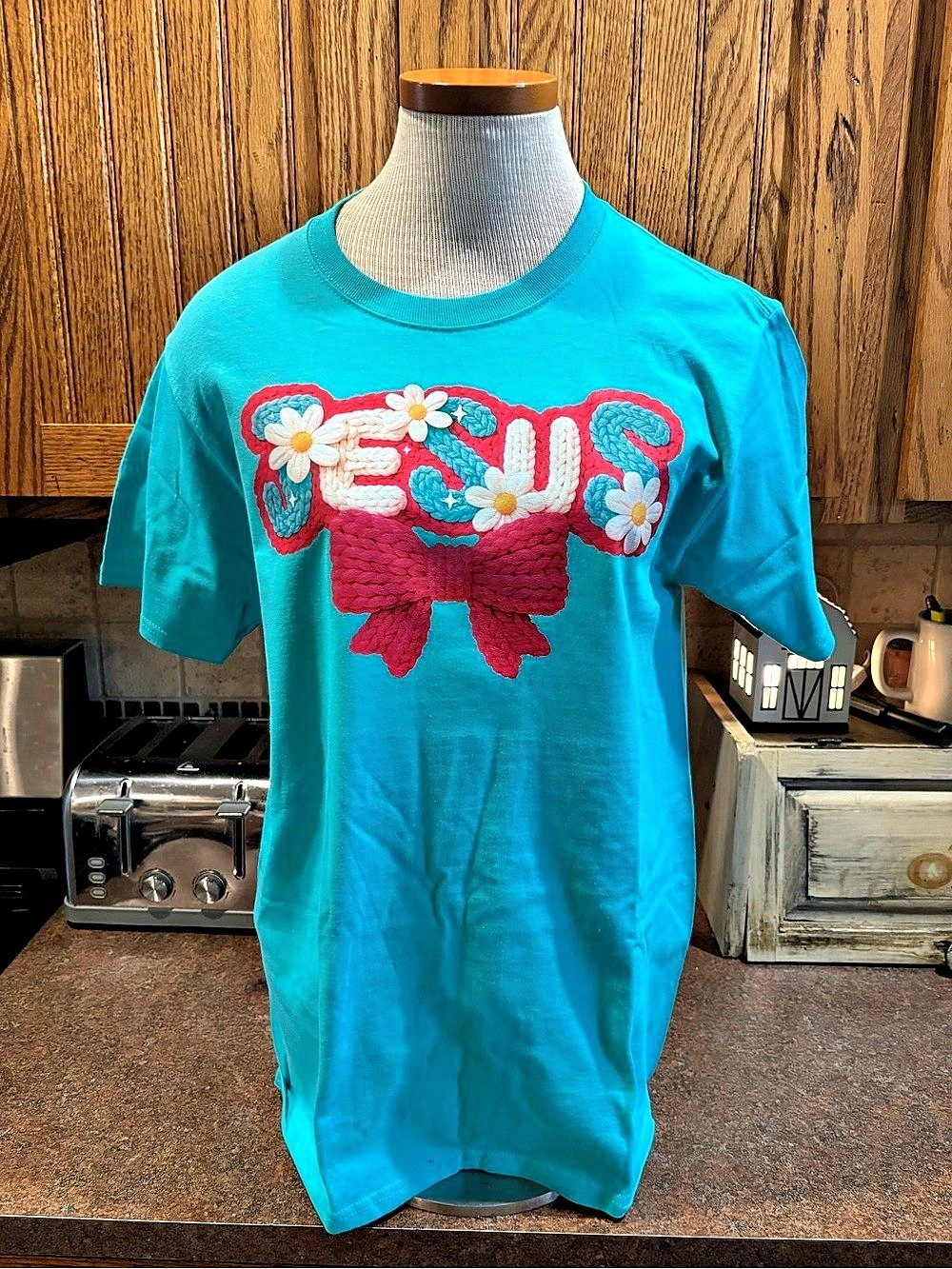 💜Fruit of the Loom Graphic Short Sleeve Tee in Blue Size Small Like New